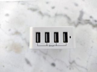 Cargador RAVPower 4 puertos USB 40W/5V/8A