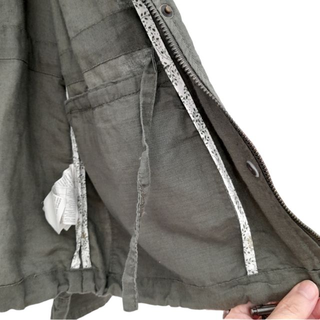 Cazadora estilo militar.