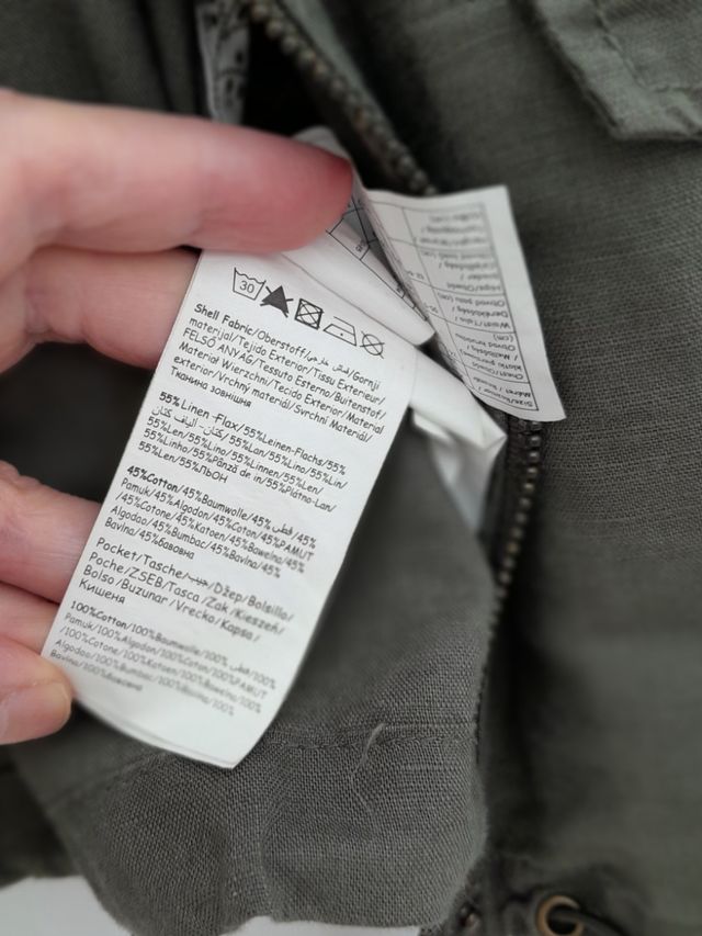 Cazadora estilo militar.