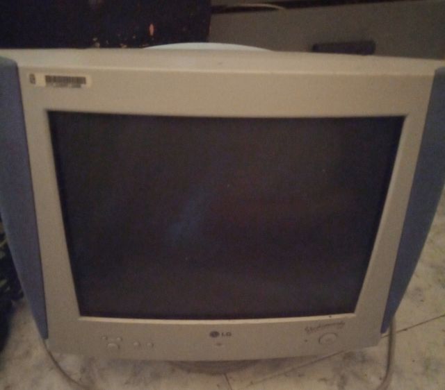 Monitor para ordenador 🖥️ LG bajo el preciosvaxel