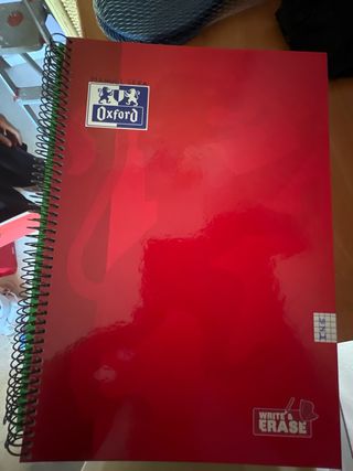 10 Cuadernos nuevos Oxford y Enri
