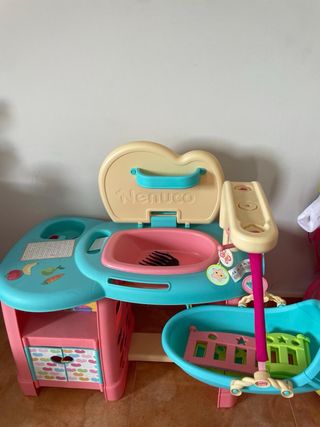 Trona y bañera de nenuco