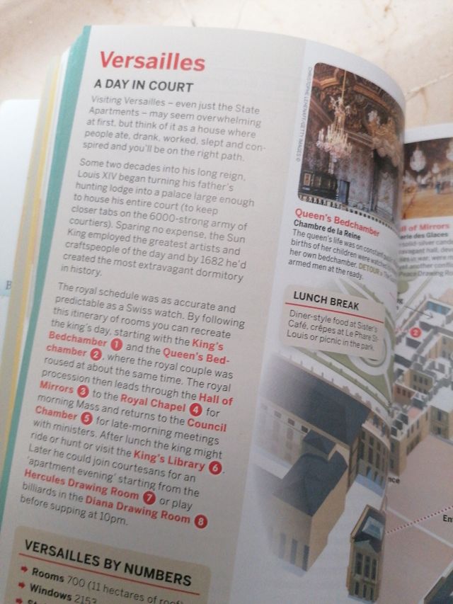 Libro/Guía/con mapas viaja Francia  en inglés