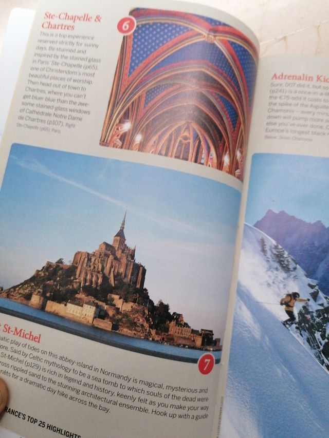 Libro/Guía/con mapas viaja Francia  en inglés