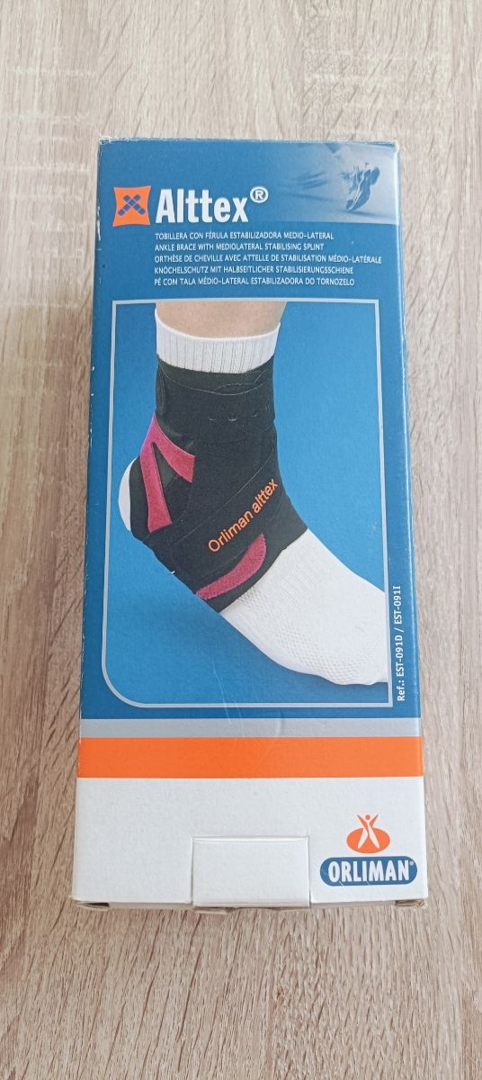 Tobillera con férula estabilizadora