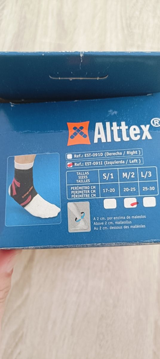 Tobillera con férula estabilizadora