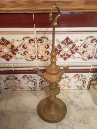 Candelabro dorado antiguo
