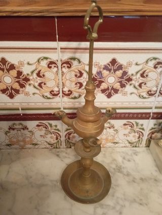 Candelabro dorado antiguo