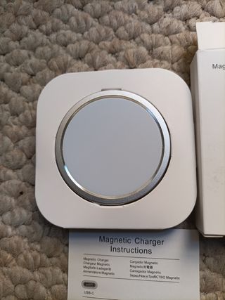 Cargador magnético