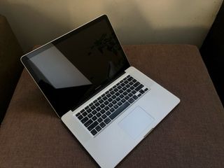 Macbook pro 15” COMO NUEVA