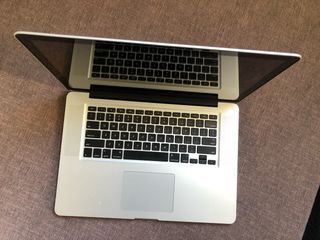 Macbook pro 15” COMO NUEVA