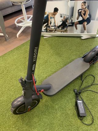 Xiaomi electric patinete 4. Exposición.