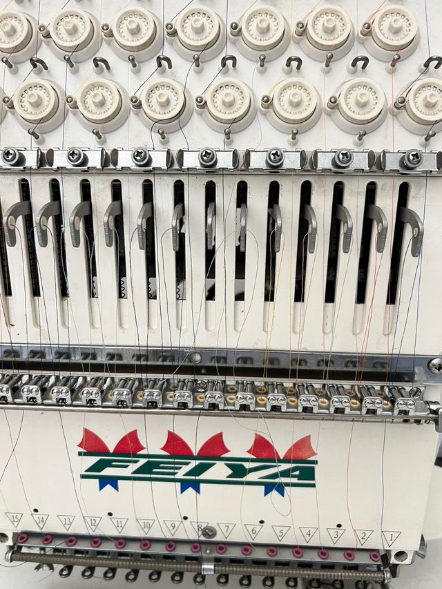 Macchina da ricamo monotesta professionale