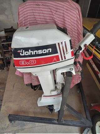 Motor fueraborda Johnson 8cv 2T
