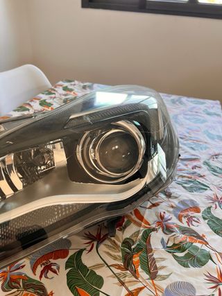 Faro opel insignia 