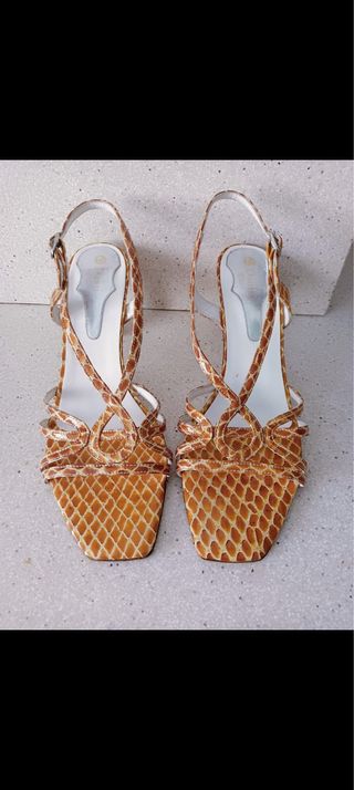 Sandalias Dansi súper nuevas