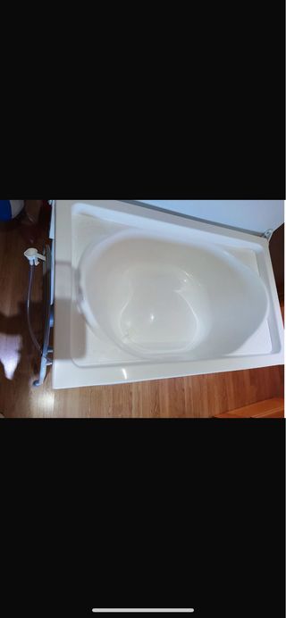 Bañera con cambiador como nueva