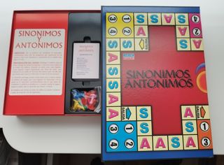 Pack de juegos de mesa.