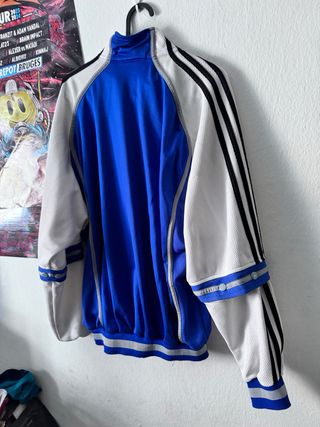 Chaqueta adidas 