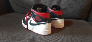 NIKE Air Jordan 1 Mid