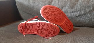NIKE Air Jordan 1 Mid