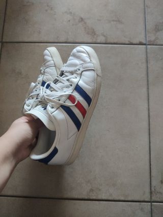 Adidas blanques