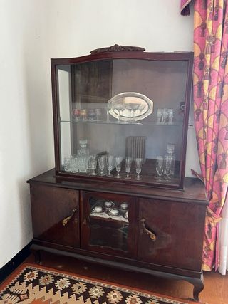 Mueble cristalería vintage