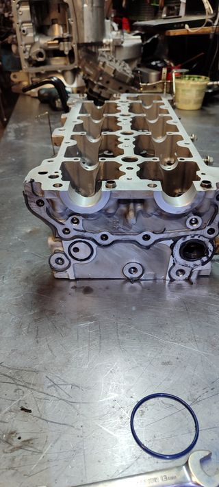 CULATA 111010E011 toyota HILUX VIII 2.4 DISEL