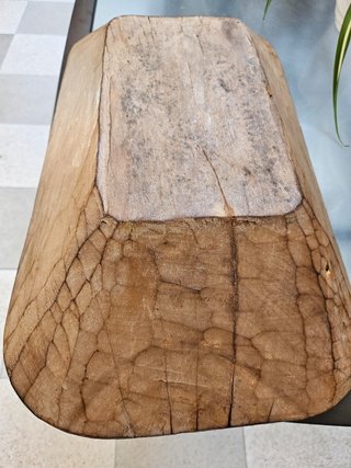 Frutero de madera maciza tallado a mano