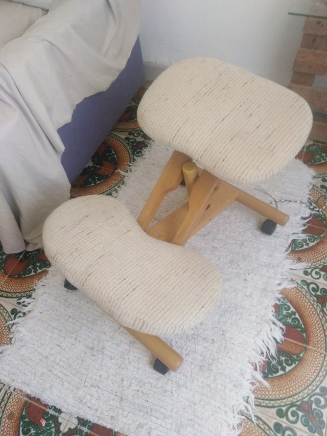 Silla ergonómica de rodillas