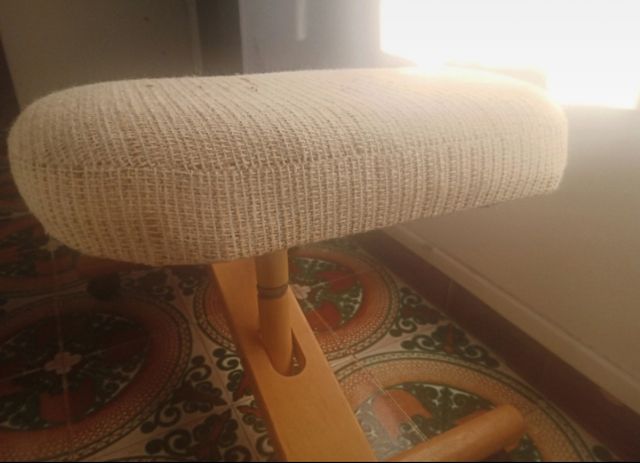 Silla ergonómica de rodillas