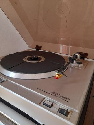Equipo de música Marantz + Altavoces originales 