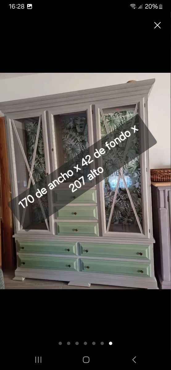 Vitrina en un pueblo de Toledo