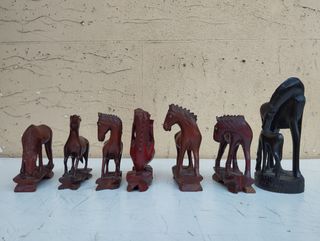 Lotto 6 cavalli cavallini cinesi Wang Mu in legno