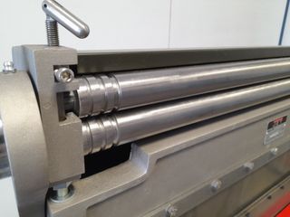 MAQUINA 3 en 1 - CURVADORA, CIZALLA ....