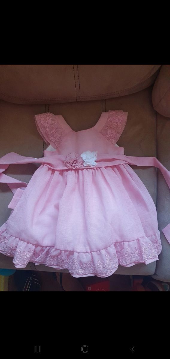 Vestido de ceremonia con fajin