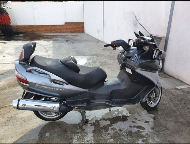 Suzuki burmang AN 650 executive
