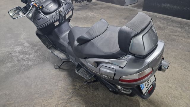 Suzuki burmang AN 650 executive