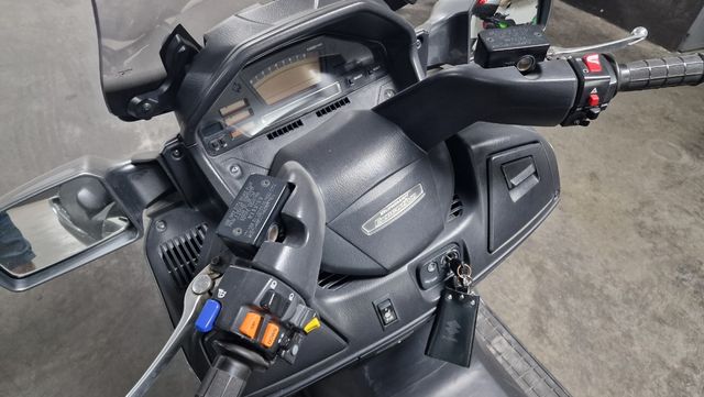 Suzuki burmang AN 650 executive