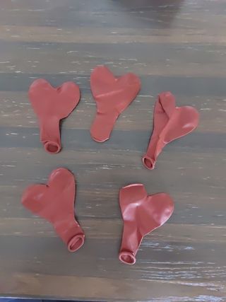N.5 palloncini a forma di cuore ❤️