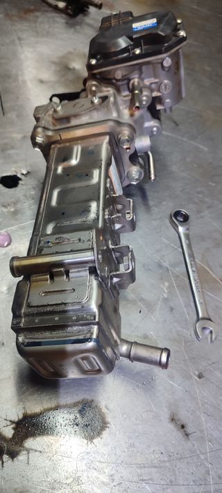 VALVULA EGR 256300E030 OREGINAL TOYOTA 25681-0W020