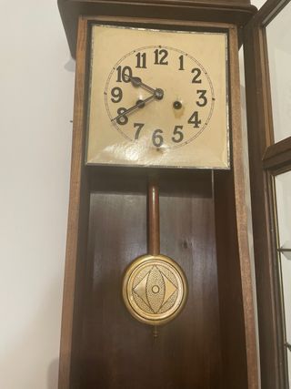 Reloj de pared antigüo