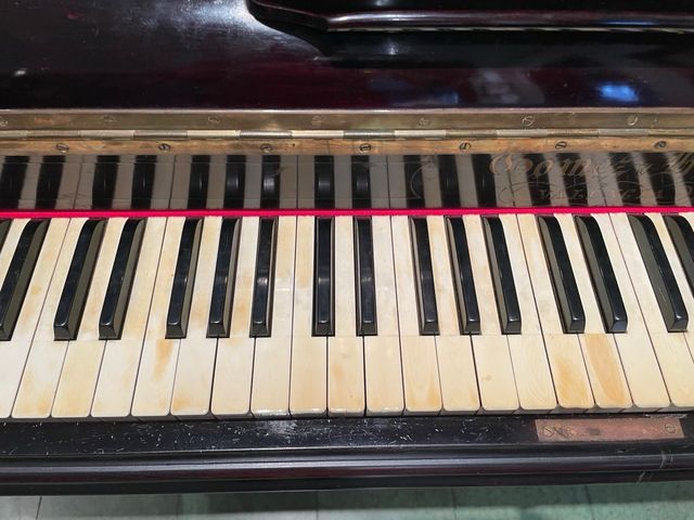 Piano Gomez e hijos , GRATIS