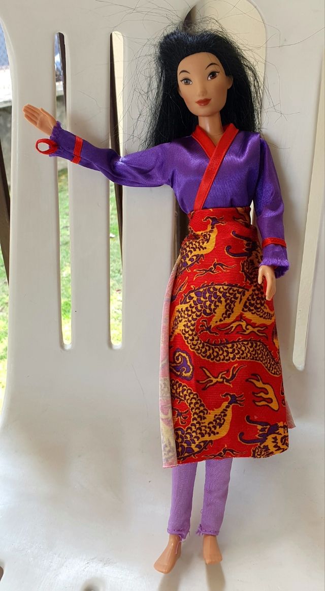 Bambola Mulan articolata, vintage Mattel