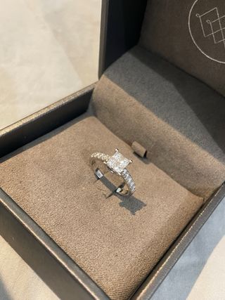 Anillo solitario de pedida diamante