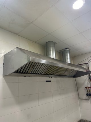 Campana extractora hosteleria practicamente nueva