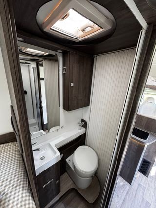 Alquiler autocaravana @autocaravanesaventura