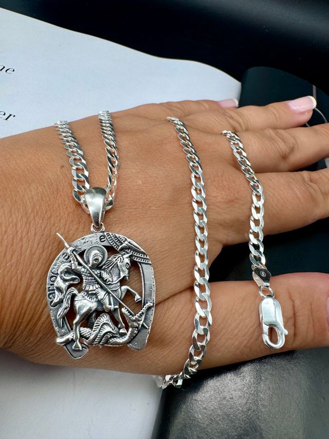 Ciondolo in argento San Giorgio il Vittorioso