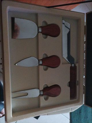Set coltelli formaggio 