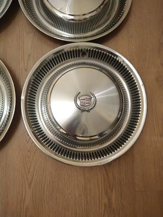 Tapacubos Cadillac Eldorado